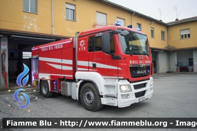 Man TGS 18.320 I serie
Vigili del Fuoco
Comando Provinciale di Lucca
AutoBottePompa allestimento Bai
VF 27642
Parole chiave: Man TGS_18_320_IIserie VF27642