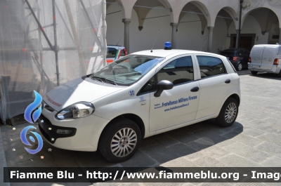 Fiat Punto Evo
Pubblica Assistenza Fratellanza Militare Firenze
Trasporto Organi ed Emoderivati
Allestita Maf
Parole chiave: Fiat Punto_Evo PA_Fratellanza_Militare_Firenze