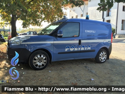 Fiat Doblò III serie
Polizia di Stato
Unità Cinofile
POLIZIA H5832
Parole chiave: Fiat Doblò_IIIserie POLIZIAH5832