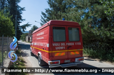 Mercedes-Benz Vario 612D
Vigili del Fuoco 
Comando Provinciale di Napoli
Colonna Mobile 
Unità Officina Mobile
VF 21040

Emergenza Terremoto Amatrice
Parole chiave: Mercedes_Benz Vario_612D Vigili_del_Fuoco VF_21040