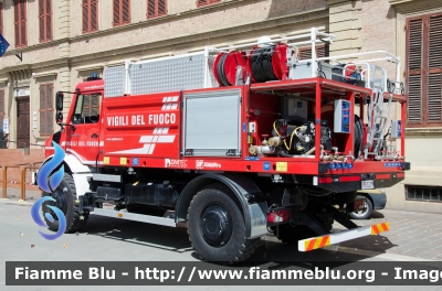 Mercedes-Benz Unimog U5023
Vigili del Fuoco
Comando Provinciale di Firenze
Distaccamento Permanente di Firenze Ovest
Allestimento Telaio Bai
Modulo AIB Divitec/Rosenfire
VF 32289
Parole chiave: Mercedes_Benz Unimog_U5023 VF32289