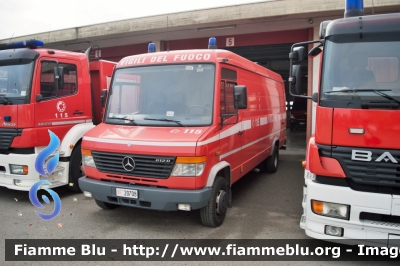 Mercedes-Benz Vario 612D
Vigili del Fuoco
Comando Provinciale di Bologna
VF 20708
Parole chiave: Mercedes_Benz Vario_612D Vigili_del_Fuoco Comando_Provinciale_BolognaVF_20708