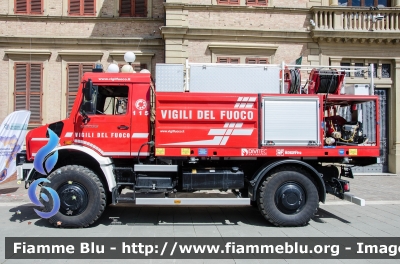 Mercedes-Benz Unimog U5023
Vigili del Fuoco
Comando Provinciale di Firenze
Distaccamento Permanente di Firenze Ovest
Allestimento Telaio Bai
Modulo AIB Divitec/Rosenfire
VF 32289
Parole chiave: Mercedes_Benz Unimog_U5023 VF32289