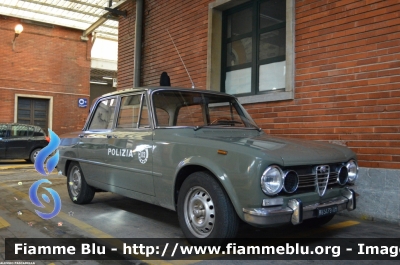 Alfa Romeo Giulia Super 1.6
Polizia di Stato
Autovettura storica 
Parole chiave: Alfa-Romeo Giulia_Super_1.6