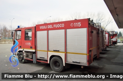 Iveco CityEuroFire 100E21 I serie
Vigili del Fuoco
Comando Provinciale di Bologna
AutoPompa Serbatoio allestimento Iveco-Magirus
VF 19979
Parole chiave: Iveco CityEuroFire_100E21_Iserie Vigili_del_Fuoco Comando_Provinciale_Bologna VF_19979