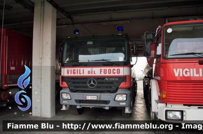 Mercedes-Benz Actros 2044 4x4 II serie
Vigili del Fuoco
Comando Provinciale di Bologna
VF 22009
Parole chiave: Mercedes-Benz Actros_2044_4x4_IIserie VF22009