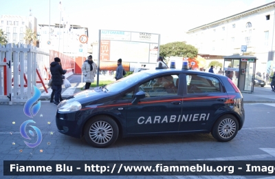 Fiat Grande Punto
Carabinieri
CC CJ 997
Parole chiave: Fiat Grande_Punto CCCJ997 Carnevale_Viareggio_2013