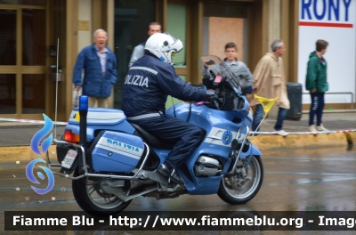 Bmw R850RT II serie
Polizia di Stato
Polizia Stradale
POLIZIA G0832

In scorta al Giro d'Italia 2013
Parole chiave: Bmw_R850RT_II_serie_Polizia_di_Stato_Polizia_Stradale_POLIZIA_G0832_Giro_Italia_2013