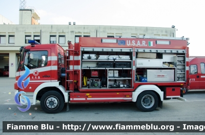 Mercedes-Benz Atego 1223 II serie
Vigili del Fuoco
Comando Provinciale di Perugia
Polisoccorso-Carro crolli USAR
VF 24216
Parole chiave: Mercedes_Benz Atego_1223_IIserie VF24216