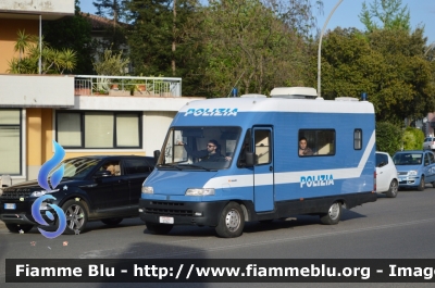 Fiat Ducato II serie
Polizia di Stato
Ufficio Mobile
POLIZIA F1907
Parole chiave: Fiat Ducato_IIserie Polizia_di_stato POLIZIA_F1907