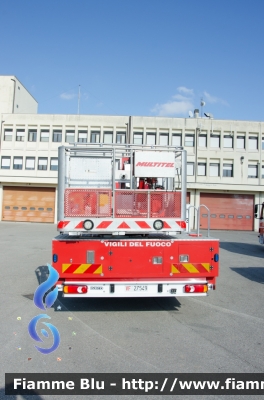 Iveco EuroCargo 110E22 III serie
Vigili del Fuoco
Comando Provinciale di Perugia
Piattaforma aerea ribassata
da 30 metri di sviluppo massimo
Allestimento Multitel-Pagliero
VF 27549

Parole chiave: Iveco EuroCargo_110E22_IIIserie VF27549