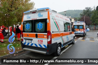 Fiat Ducato X290
Società di Mutuo Soccorso Croce Azzurra Pontassieve (FI)
Sezione Montebonello - Rufina
Allestita Mariani Fratelli
Parole chiave: Fiat Ducato_X290 Società_Mutuo_Soccorso_Croce_Azzurra_Pontassieve