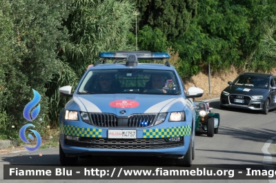 Skoda Octavia Wagon V serie
Polizia di Stato
Polizia Stradale
Allestimento Focaccia
Decorazione Grafica Artlantis
POLIZIA M4757
In scorta alla Mille Miglia 2021
Parole chiave: Skoda Octavia_Wagon_Vserie POLIZIAM4757