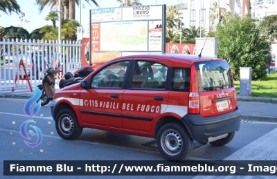 Fiat Nuova Panda 4x4 I serie
Vigili del Fuoco
Comando Provinciale di Lucca
VF 24335
Parole chiave: Fiat Nuova_Panda_4x4_Iserie VF24335 Carnevale_Viareggio_2013