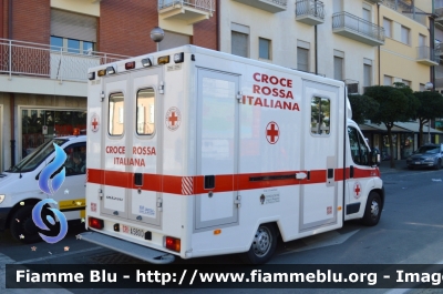 Fiat Ducato X250
Croce Rossa Italiana
Comitato Locale S.Marcello Pistoiese
Allestita MAF
CRI A580D
Parole chiave: Fiat Ducato_X250 CRIA580D Ambulanza Carnevale_Viareggio_2013