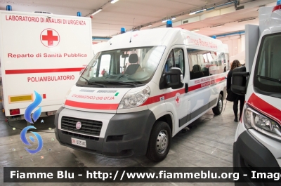 Fiat Ducato X250
Croce Rossa Italiana
Comitato Regionale Lazio
Reparto Sanità Pubblica
Veicolo Speciale ad Alto Biocontenimento
CRI 033 AC

Esposto al REAS 2016
Parole chiave: Fiat Ducato_X250 CRI_Comitato_Regionale_Lazio CRI_033_AC