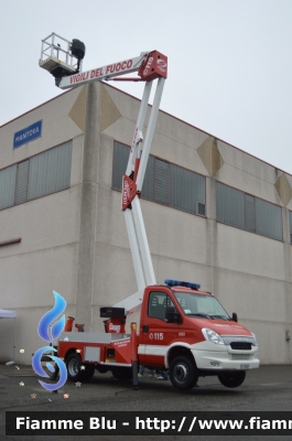 Iveco Daily 70C17 V serie
Vigili del Fuoco
Comando Provinciale di Ferrara
Distaccamento Volontario di Bondeno
Piattaforma aerea da 24 m allestimento Iveco-Magirus - Socage
VF 26947

Esposto al REAS 2013
Parole chiave: Iveco_Daily_70C17_V_serie_Vigili_del_Fuoco_Ferrara_Distaccamento_Bondeno_VF_26947_REAS_2013