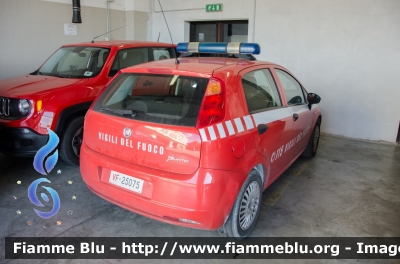 Fiat Grande Punto
Vigili del Fuoco
Comando Provinciale di Perugia
VF 25075
Parole chiave: Fiat Grande_Punto VF25075