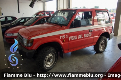 Mitsubishi Pajero Swb II serie
Vigili del Fuoco
Comando Provinciale di Perugia
VF 20498
Parole chiave: Mitsubishi Pajero_Swb_IIserie VF20498