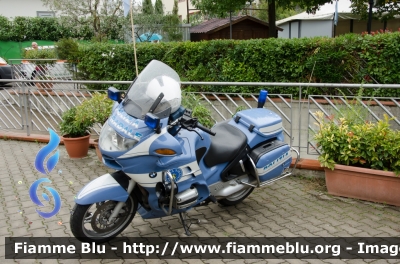 Bmw R850RT II serie
Polizia di Stato
Polizia Stradale
Polizia G0501
Parole chiave: Bmw R850RT_IIserie Polizia_di_Stato POLIZIAG0501