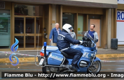 Bmw R850RT II serie
Polizia di Stato
Polizia Stradale
POLIZIA G1022

In scorta al Giro d'Italia 2013
Parole chiave: Bmw_R850RT_II_serie_Polizia_di_Stato_Polizia_Stradale_POLIZIA_G1022_Giro_Italia_2013