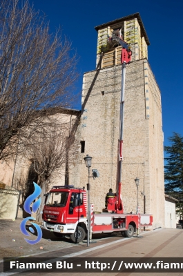 Iveco EuroCargo 110EL22 III serie
Vigili del Fuoco
Comando Provinciale di Perugia
Piattaforma aerea ribassata 
da 30 metri di sviluppo massimo
Allestimento Multitel-Pagliero
VF 27549

Emergenza Terremoto Cascia
Parole chiave: Iveco EuroCargo_110EL22_IIIserie Vigili_del_Fuoco Comando_provinciale_Perugia VF_27549