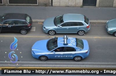 Alfa Romeo 159
Polizia di Stato
Squadra Volante
POLIZIA F5125
Parole chiave: Alfa_Romeo_159_Polizia_di_Stato_F5125