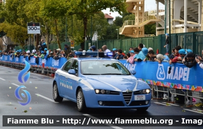 Alfa Romeo 159
Polizia di Stato
Polizia Stradale
POLIZIA F7304

In servizio ai Mondiali di Ciclismo 2013
Parole chiave: Alfa_Romeo_159_Polizia_Stradale_POLIZIA_F7304_Mondiali_Ciclismo_Firenze_2013