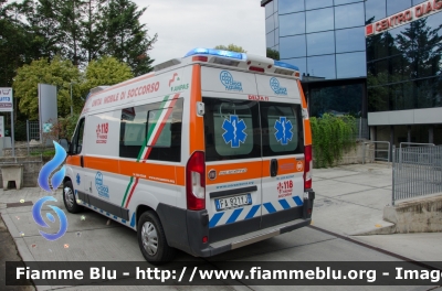 Fiat Ducato X290
Società di Mutuo Soccorso Croce Azzurra Pontassieve (FI)
Allestita Mariani Fratelli
Parole chiave: Fiat Ducato_X290 Società_Mutuo_Soccorso_Croce_Azzurra_Pontassieve