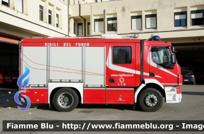 Volvo FL 290 III serie
Vigili del Fuoco
Comando Provinciale di Perugia
AutoPompaSerbatoio allestimento Bai
VF 26225
Parole chiave: Volvo FL_290_IIIserie VF26225