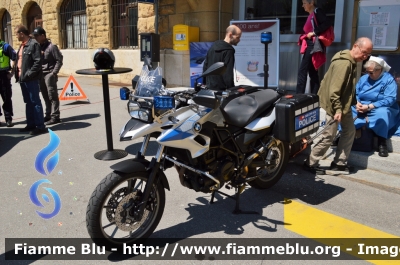 Bmw F700 GS
Schweiz - Suisse - Svizra - Svizzera
Polizei - Police - Polizia SBB CFF FFS
VD 5567
Parole chiave: Bmw_F700_GS Polizia_SBB_CFF_FFS