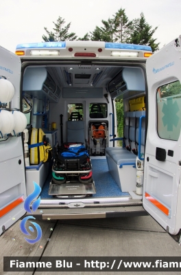 Fiat Ducato X290
Società di Mutuo Soccorso Croce Azzurra Pontassieve (FI)
Allestita Mariani Fratelli
Particolare Vano Sanitario
Parole chiave: Fiat Ducato_X290 Società_Mutuo_Soccorso_Croce_Azzurra_Pontassieve