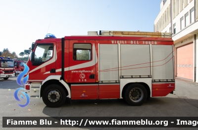 Volvo FL 290 III serie
Vigili del Fuoco
Comando Provinciale di Perugia
AutoPompaSerbatoio allestimento Bai
VF 26225
Parole chiave: Volvo FL_290_IIIserie VF26225