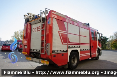 Iveco Stralis AF190S40 I serie
Vigili del Fuoco
Comando Provinciale di Perugia
AutoPompaSerbatoio allestimento Iveco-Magirus
VF 23703
Parole chiave: Iveco Stralis_AF190S40_Iserie VF23703