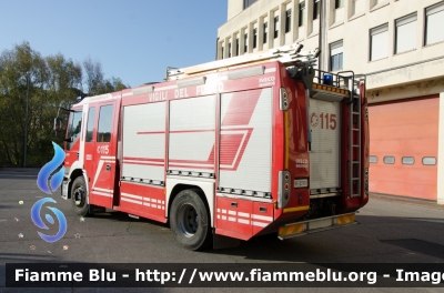 Iveco Stralis AF190S40 I serie
Vigili del Fuoco
Comando Provinciale di Perugia
AutoPompaSerbatoio allestimento Iveco-Magirus
VF 23703
Parole chiave: Iveco Stralis_AF190S40_Iserie VF23703