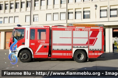 Iveco Stralis AF190S40 I serie
Vigili del Fuoco
Comando Provinciale di Perugia
AutoPompaSerbatoio allestimento Iveco-Magirus
VF 23703
Parole chiave: Iveco Stralis_AF190S40_Iserie VF23703