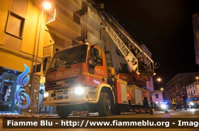 Iveco EuroFire 150E27 I serie
Vigili del Fuoco
Comando Provinciale di Firenze
Distaccamento di Firenze Ovest
AutoScala da 27 metri allestimento Iveco-Magirus
VF 18699
Parole chiave: Iveco EuroFire_150E27_Iserie Vigili_del_Fuoco Comando_Provinciale_Firenze VF_18699