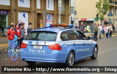 Bmw 320 Touring E91 restyle
Polizia di Stato
Polizia Stradale
POLIZIA H4212
In scorta al Giro d'Italia 2013
Parole chiave: Bmw 320_Touring_E91_restyle POLIZIAH4212 Giro_Italia_2013