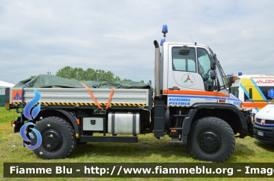 Mercedes-Benz Unimog U500
Misericordia Pistoia
Protezione Civile
Parole chiave: Mercedes-Benz Unimog_U500 Meeting_Misericordie_2013