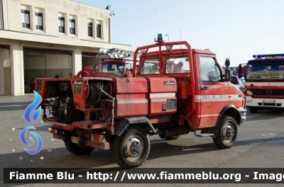 Iveco Fauno
Vigili del Fuoco
Comando Provinciale di Perugia
Allestimento Rampini
VF 17565
Parole chiave: Iveco_Fauno VF17565