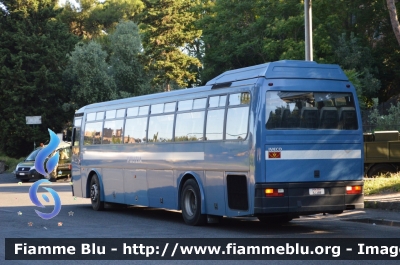 Iveco 370SE
Polizia di Stato
Reparto Mobile
POLIZIA B2399
Parole chiave: Iveco_370SE_POLIZIA_B2399_Polizia_di_Stato_Festa_della_Repubblica_2014