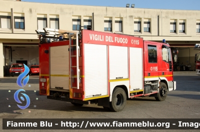 Iveco CityEuroFire 100E21 I serie
Vigili del Fuoco
Comando Provinciale di Perugia
AutoPompaSerbatoio allestimento Iveco-Magirus
VF 20112
Parole chiave: Iveco CityEuroFire_100E21_Iserie VF20112