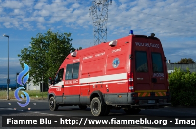 Iveco Daily IV serie
Vigili del Fuoco
Comando Provinciale di Livorno 
Nucleo Soccorso Subacqueo Acquatico
Allestimento Elevox
VF 25254
Parole chiave: Iveco Daily_IVserie Vigili_del_Fuoco Comando_Provinciale_Livorno VF25254