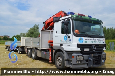 Mercedes-Benz Actros 2541 II serie
Protezione Civile Comune di Milano
Parole chiave: Mercedes-Benz Actros_2541_IIserie Meeting_Misericordie_2013