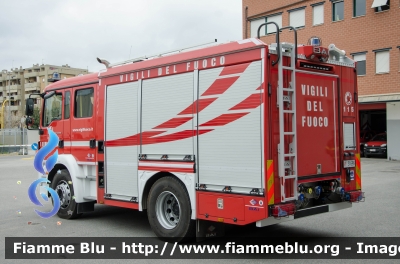 Man TGM 15.250 III serie
Vigili del Fuoco
Comando Provinciale di Grosseto
AutoPompaSerbatoio allestimento BAI
VF 31696
Parole chiave: Man TGM_15_250_IIIserie VF31696