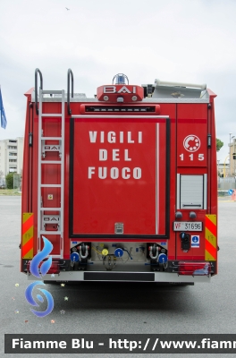 Man TGM 15.250 III serie
Vigili del Fuoco
Comando Provinciale di Grosseto
AutoPompaSerbatoio allestimento BAI
VF 31696
Parole chiave: Man TGM_15_250_IIIserie VF31696