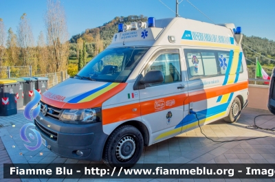 Volkswagen Transporter T5 restyle
Misericordia Carmignano (PO)
Allestita Mariani Fratelli
Ex ASL 2 Olbia
Parole chiave: Volkswagen Transporter_T5restyle Ambulanza