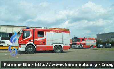 Volvo FL 280 III serie
Vigili del Fuoco
Comando Provinciale di Siena
AutoPompaSerbatoio allestimento Bai
VF 26504

Emergenza Maltempo Stabbia (FI)
Parole chiave: Volvo_FL_280_III_serie_VDF_Provinciale_Siena_VF_26504_Emergenza_Maltempo_Stabbia