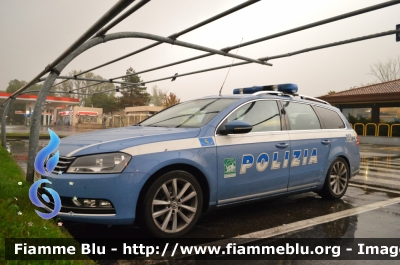 Volkswagen Passat Variant VII serie
Polizia di Stato
Polizia Stradale in servizio sull'Autocamionale della Cisa
POLIZIA F3513
Parole chiave: Volkswagen Passat Variant_VIIserie POLIZIAF5313