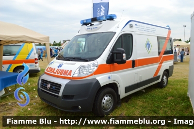 Fiat Ducato X250
Ambulanza Dimostrativa Mariani Fratelli
Parole chiave: Fiat Ducato_X250 Ambulanza Meeting_Misericordie_2013